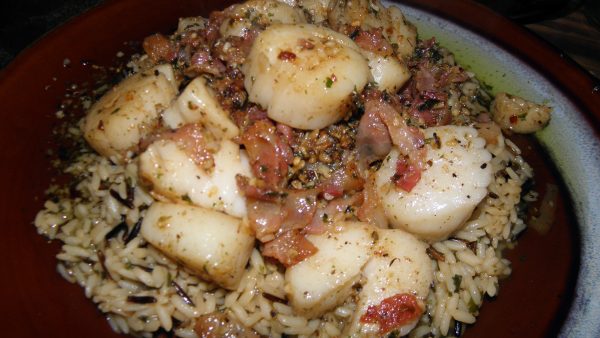 Scallops with Bacon Garlic Sauce